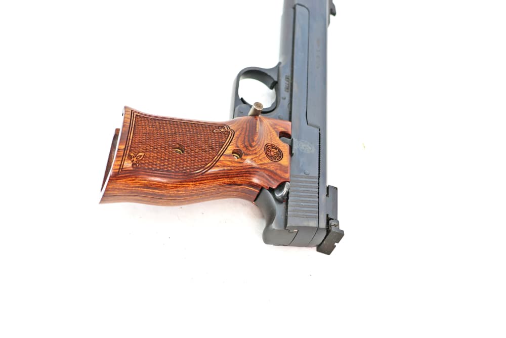Smith & Wesson Model 41 5.5" W Box Excellent Condition-img-5