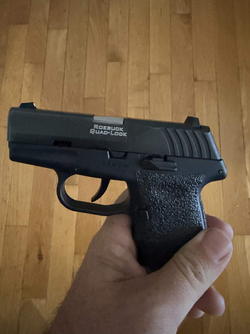 SCCY .380 Auto with 5 mags (one extended)-img-4