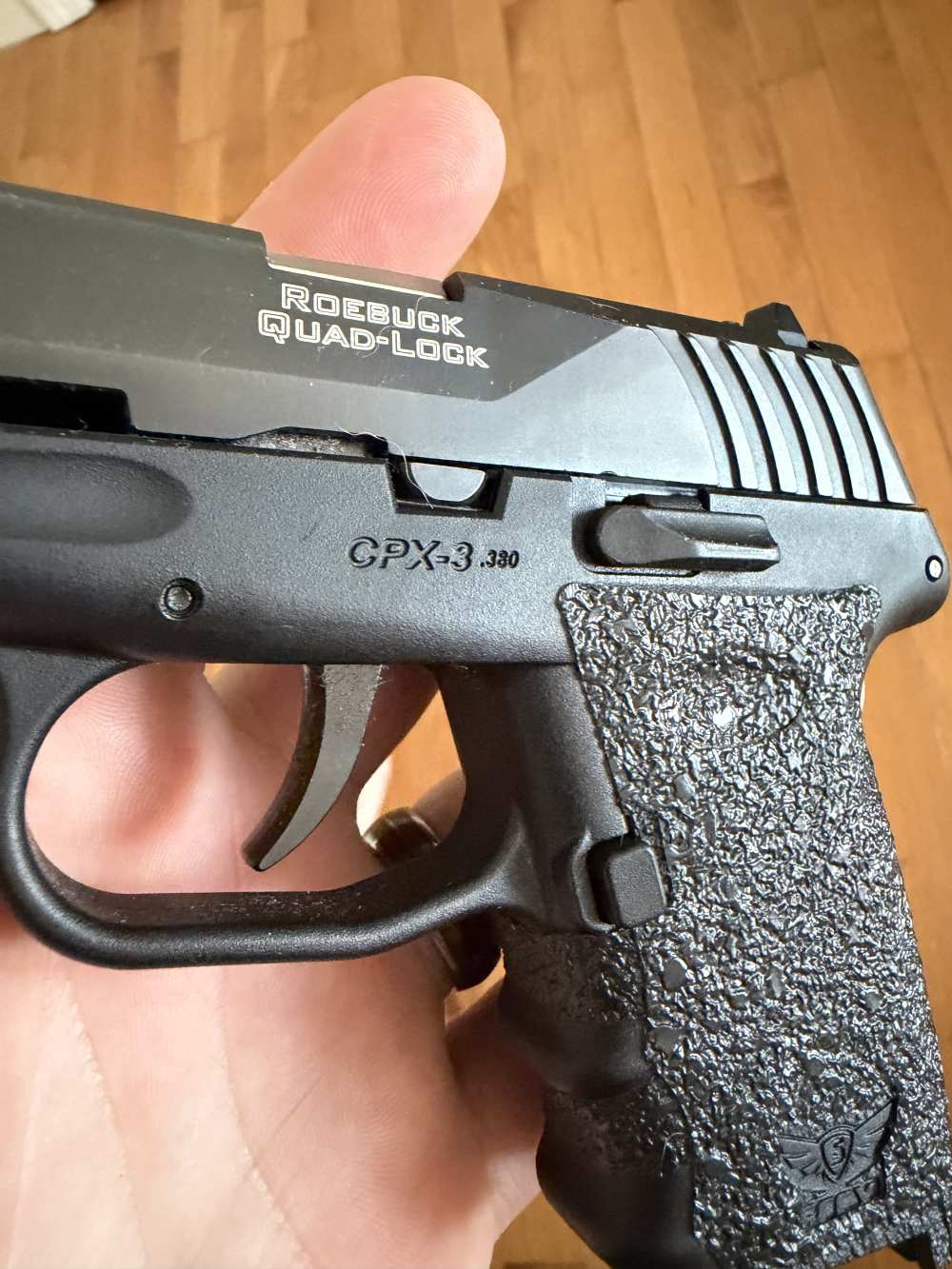 SCCY .380 Auto with 5 mags (one extended)-img-0