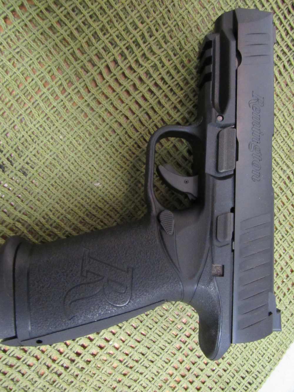 Remington RP9 full-size, Striker-Fired 9mm 4.5" Night Sights-img-9