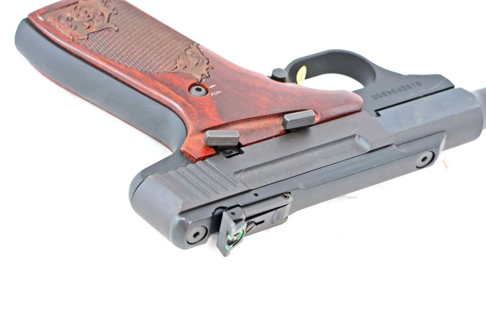 Browning Buck Mark Challenger Rosewood .22LR Excellent Condition-img-8