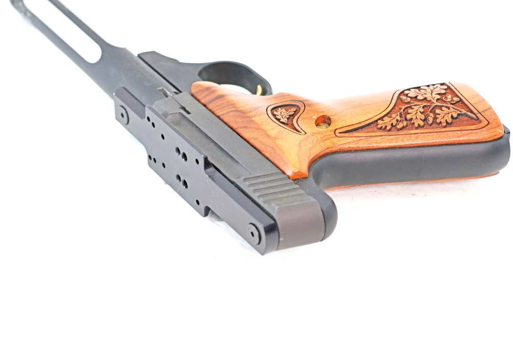 Browning Buck Mark .22LR W Lite Barrel & Red Dot Mount Excellent Condition-img-9