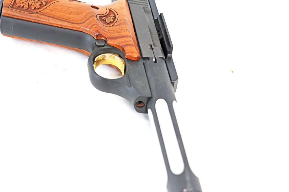 Browning Buck Mark .22LR W Lite Barrel & Red Dot Mount Excellent Condition-img-7