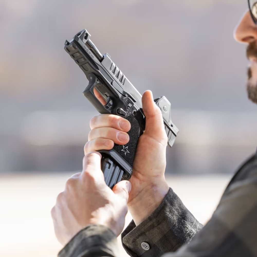 Staccato HD C4X 4" COMP BRL 15+1 2 MAGS-img-2