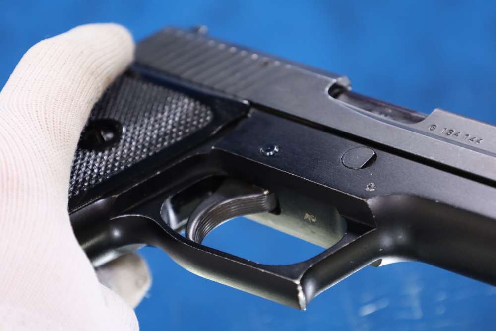 Sig Sauer P220 45ACP Rare Heel Release Made in Germany With Box-img-38