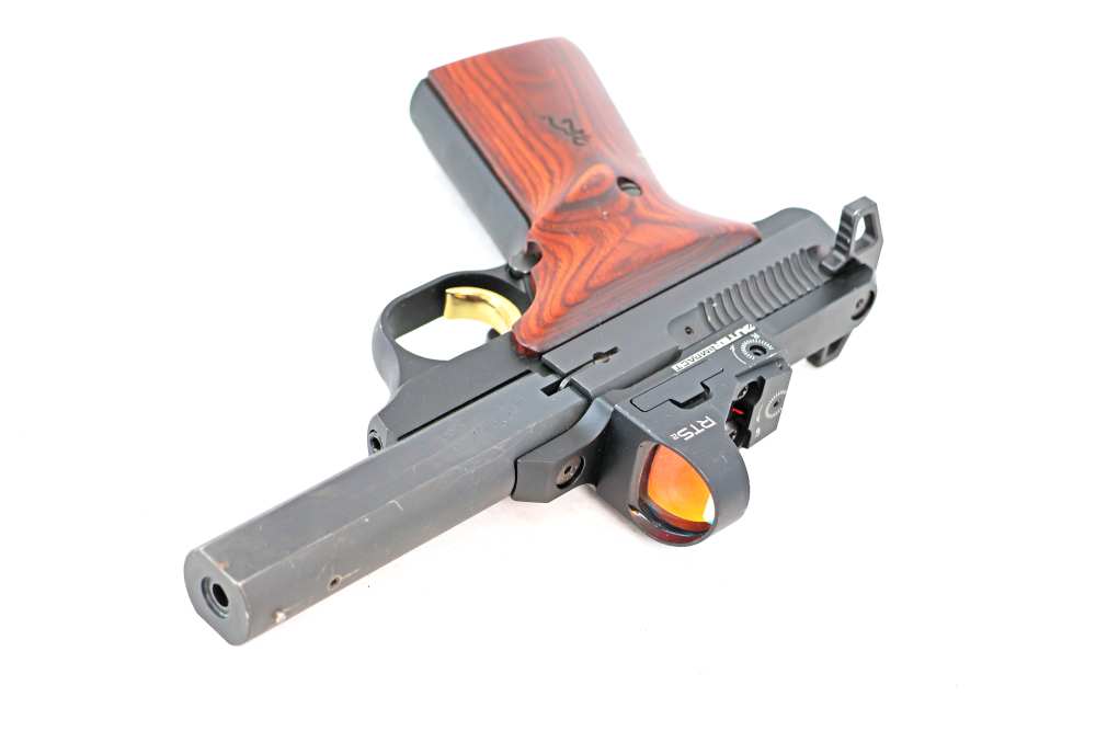 Browning Buck Mark Challenger III .22LR W C-MORE RTS Great Condition-img-8