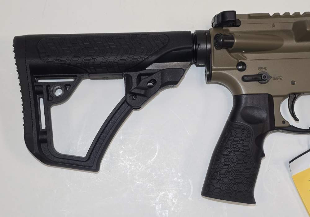 NEW Daniel Defense DDM4 V7 FDE 16" 5.56 02-128-10290-047-img-3