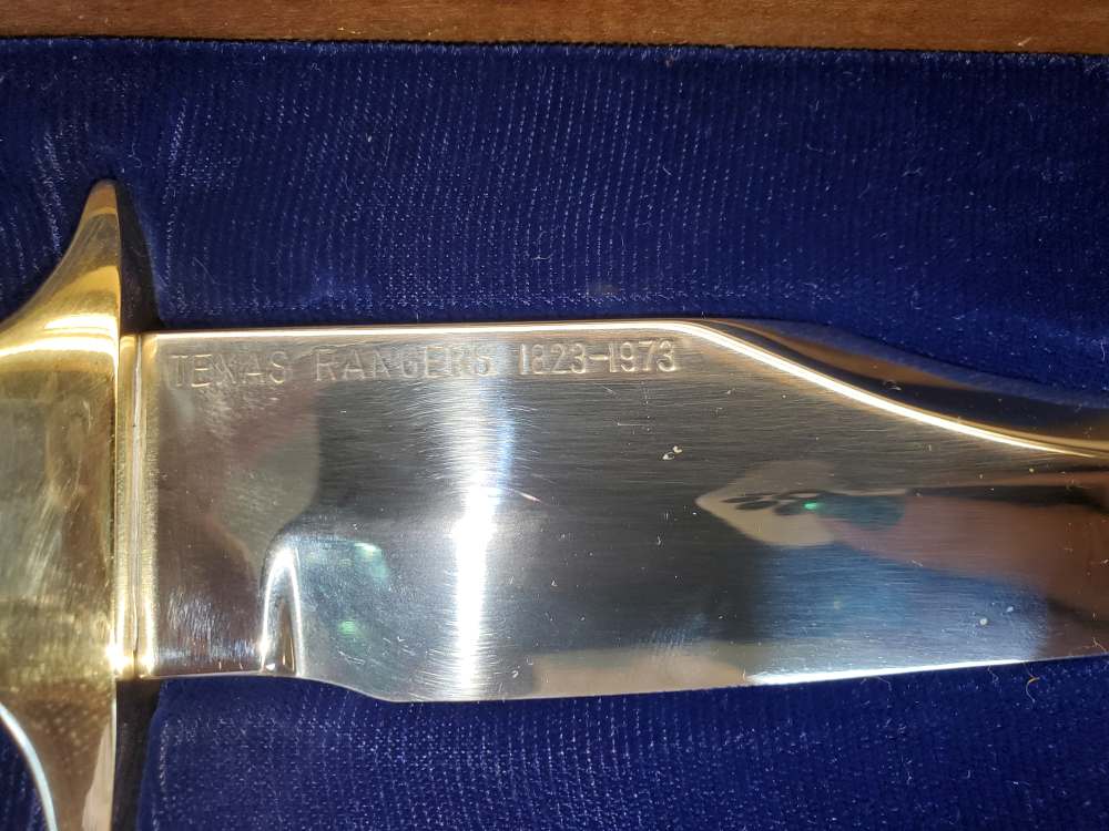 SMITH & WESSON COMMERATIVE 19-3 357 MAG 4"  TEXAS RANGERS W KNIFE 2 CASES-img-15