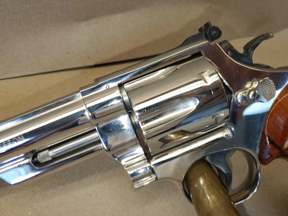 SMITH & WESSON 29-2 NICKEL 44 MAG 8 3/8" PRESENTATION CASE TOOLS-img-3