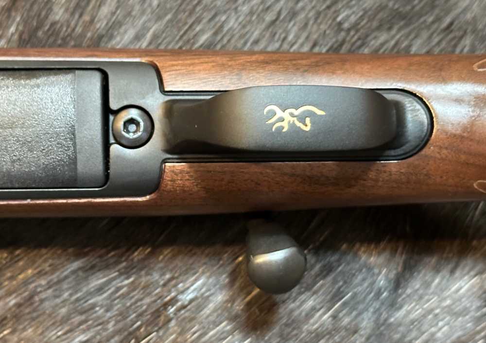 BROWNING X-BOLT 2 HUNTER 300 WIN MAG 26" RIFLE, FREE SAFARI-img-17