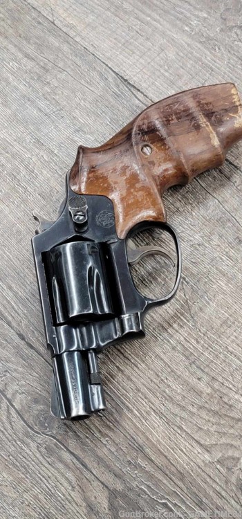 Smith & Wesson Model 36 chiefs special .38 spl 1975 / 1976 revolver -img-0