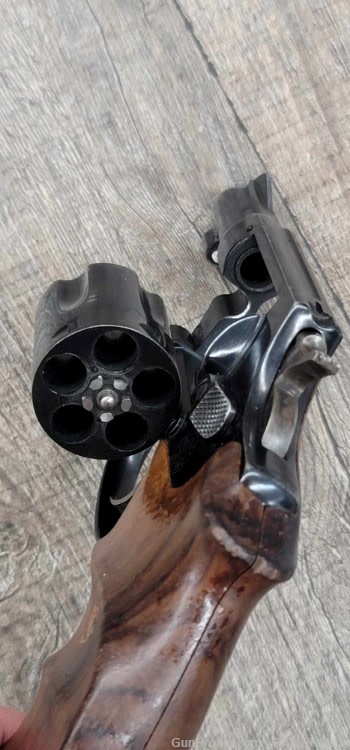 Smith & Wesson Model 36 chiefs special .38 spl 1975 / 1976 revolver -img-5