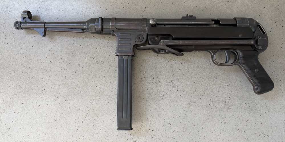 Transferable C&R German MP40 Submachine Gun-img-0