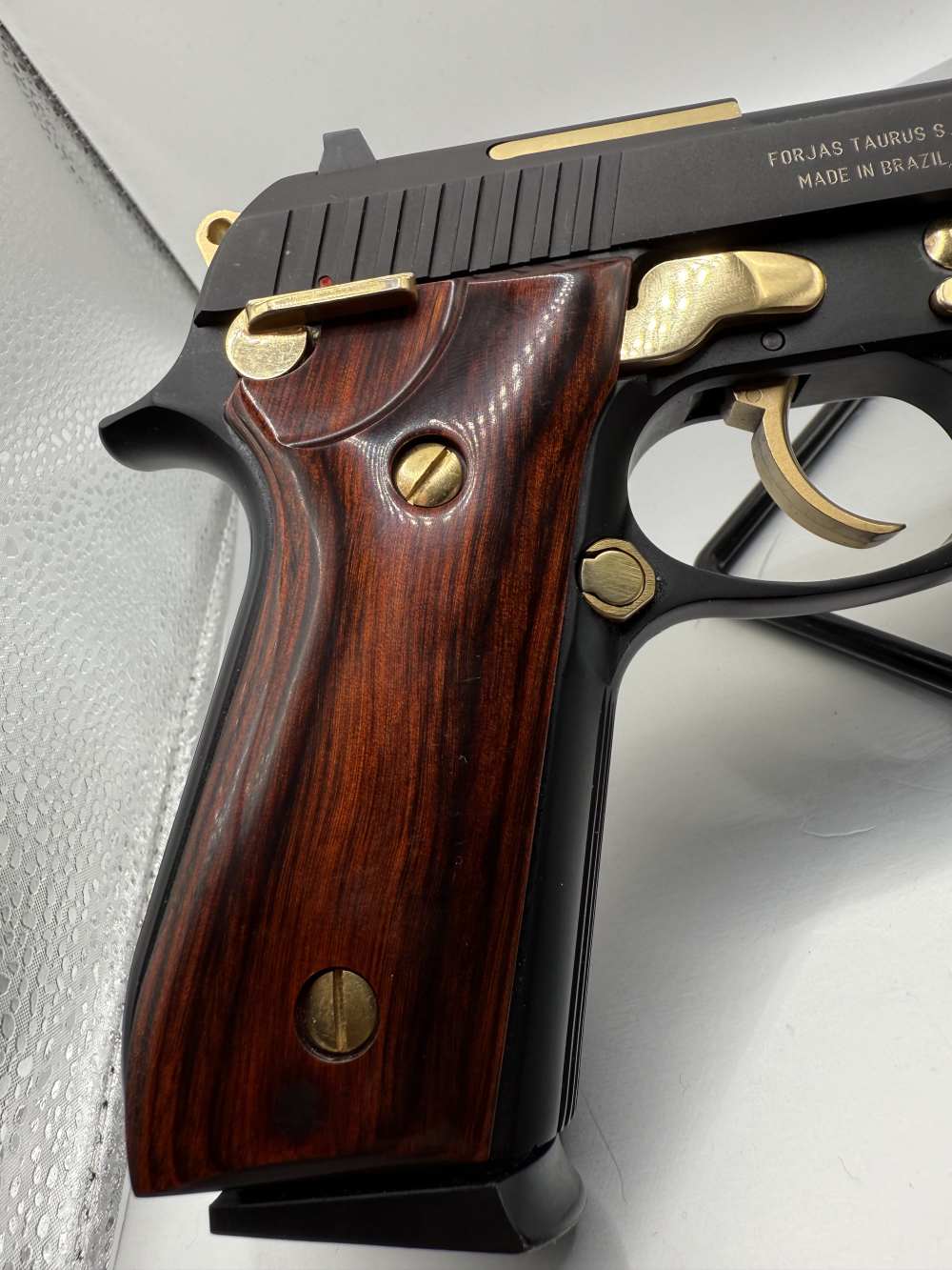 Taurus PT 92 AF 9mm Matte black with gold Accents-img-7