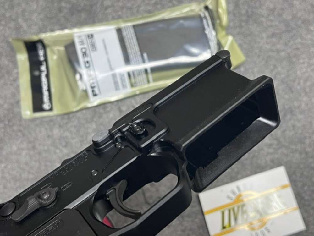 Sharps Brothers Livewire Ambidextrous / Magpul AR-15 complete lower receive-img-3