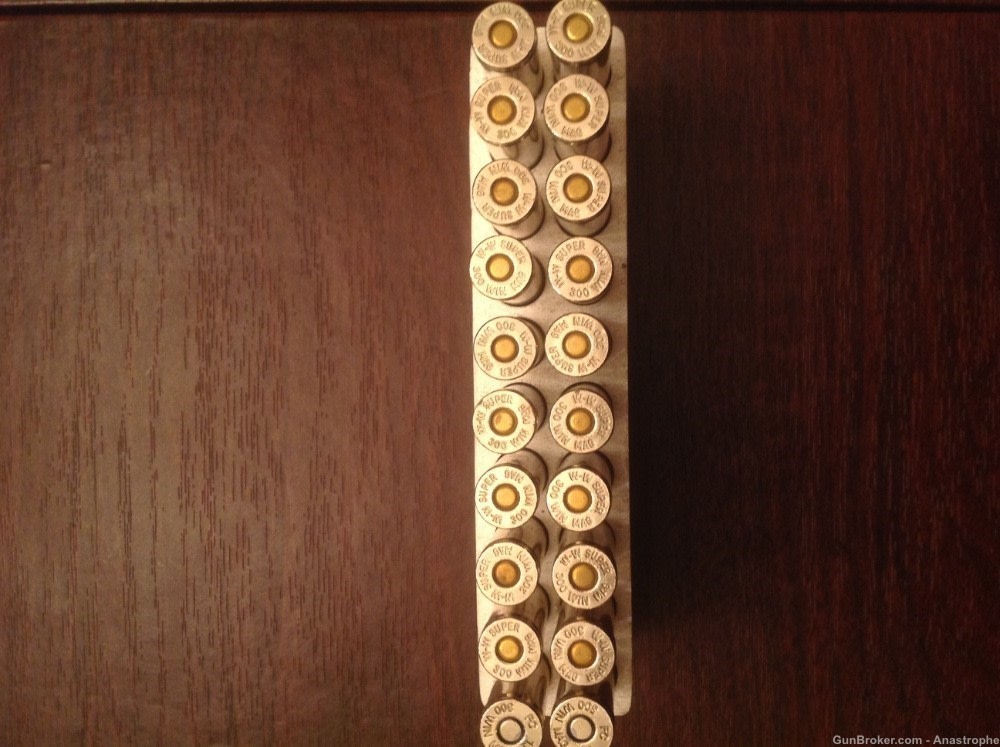 Winchester 300 WIN MAG 180 gr Ballistic Silvertip ammunition ammo-img-1