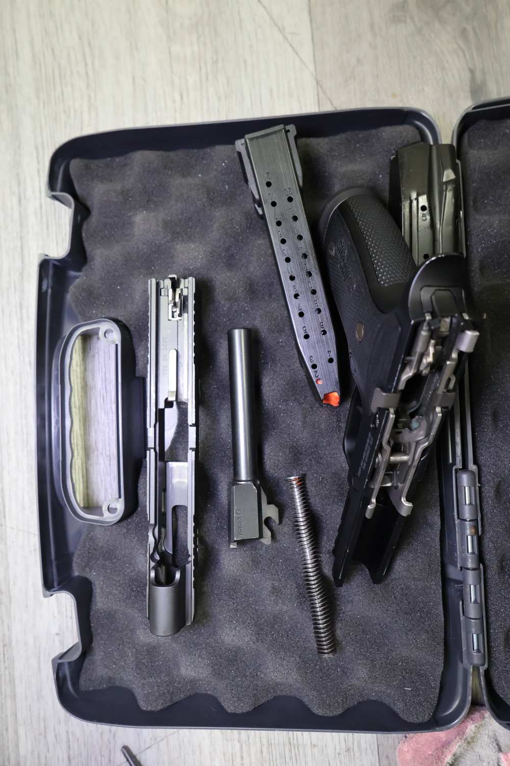 Sig Sauer P320 AXG Pro 9mm 4.7" Barrel 17-Rounds Night Sights-img-7