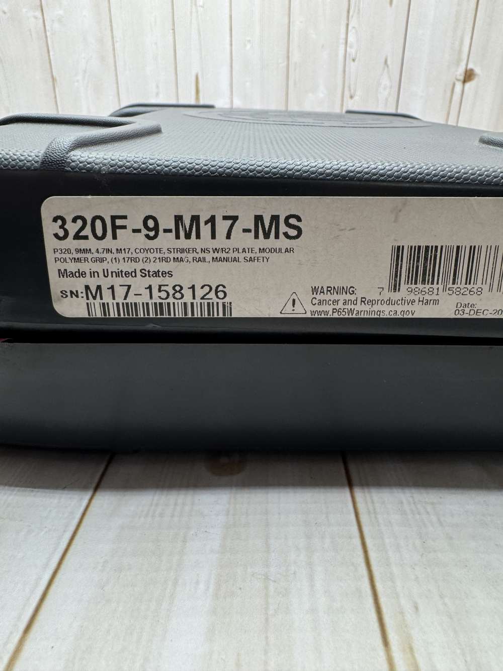 Sig Sauer M17 9mm-img-1