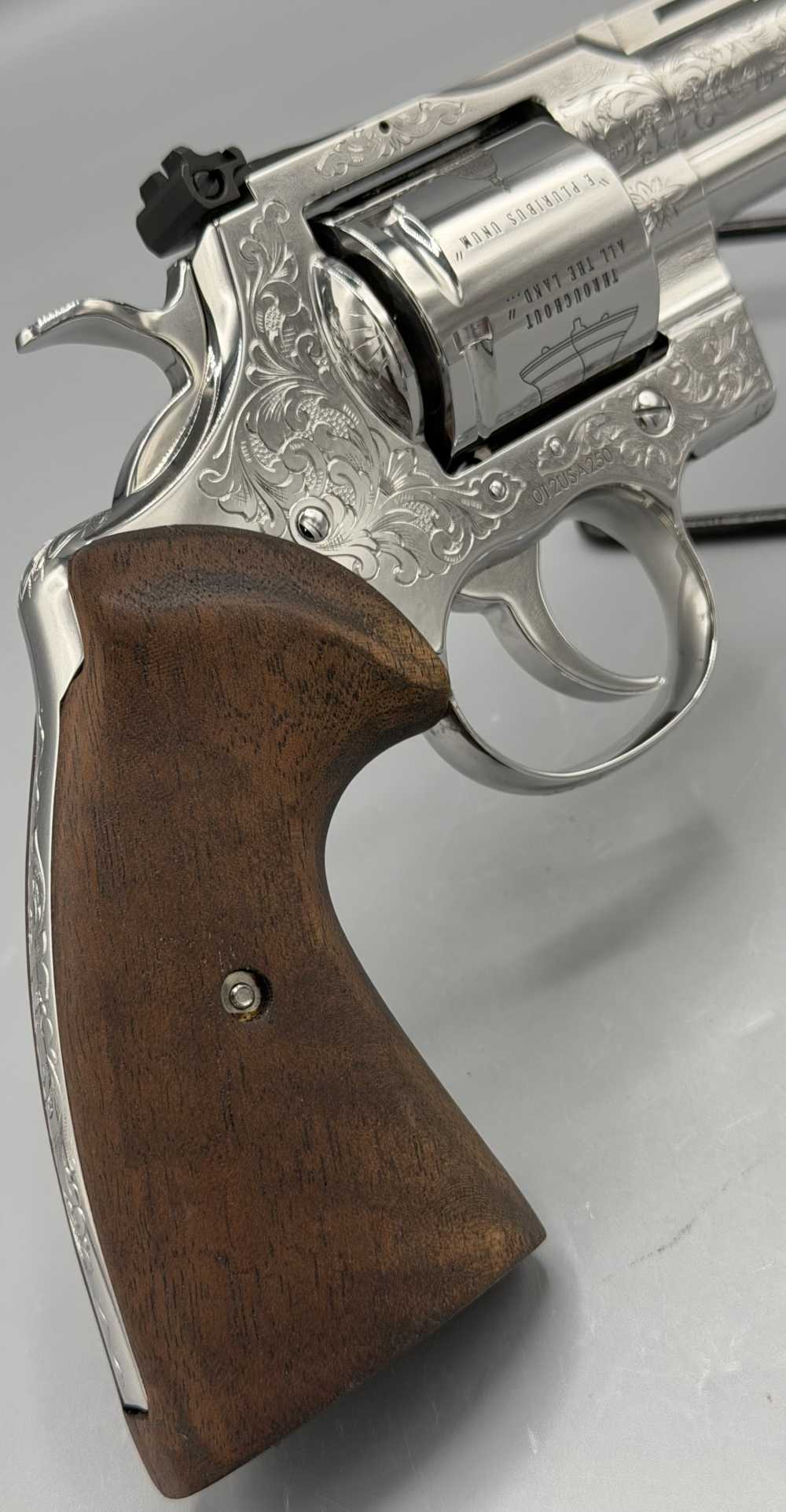 Colt Custom Shop 250th Anniversary Special Edition Python 6" HAND ENGRAVED-img-7