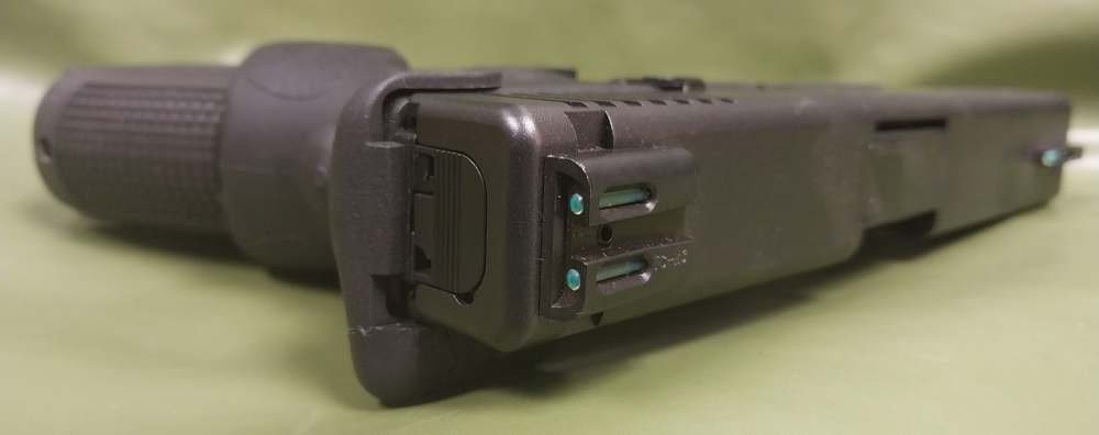 Glock 21SF, 45acp, comes w/ Jumper cable bag, CTC grip laser, 2-13rnd mags,-img-4