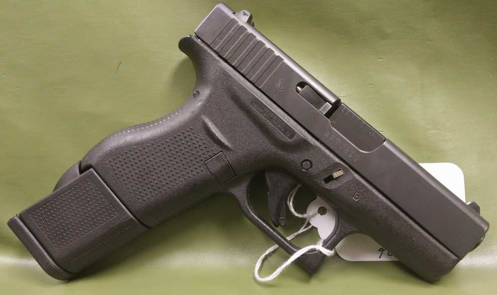 Glock 42, 380acp comes w/ 1-10rnd mag-img-1