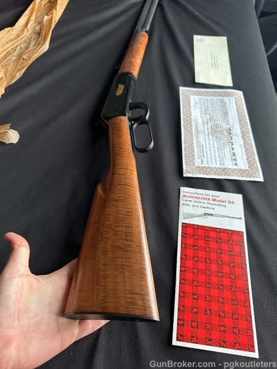 BOXED WINCHESTER MODEL 94 CLASSIC LEVER ACTION SHORT RIFLE-img-31