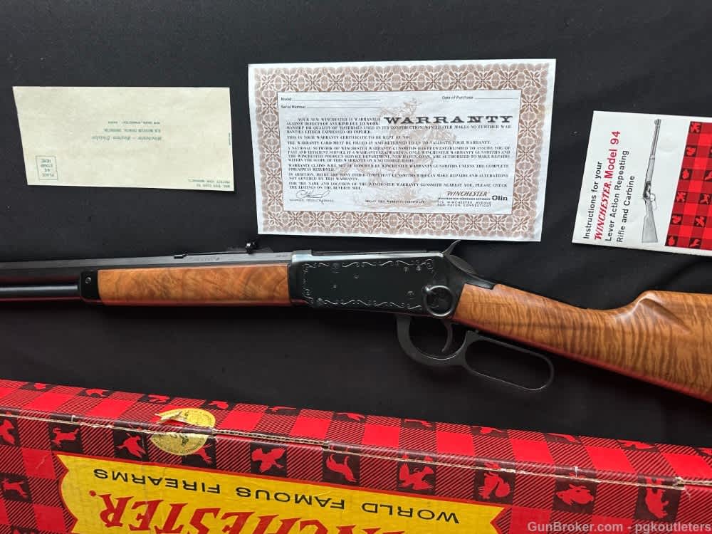 BOXED WINCHESTER MODEL 94 CLASSIC LEVER ACTION SHORT RIFLE-img-3