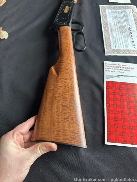 BOXED WINCHESTER MODEL 94 CLASSIC LEVER ACTION SHORT RIFLE-img-13