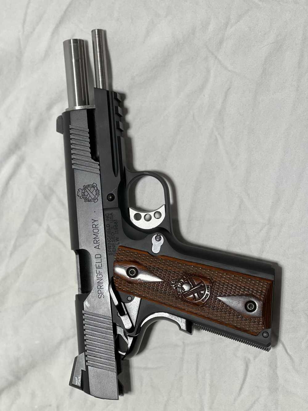 Springfield Armory 1911 Operator .45 ACP – With Hard Case, Holster, and 2 M-img-4