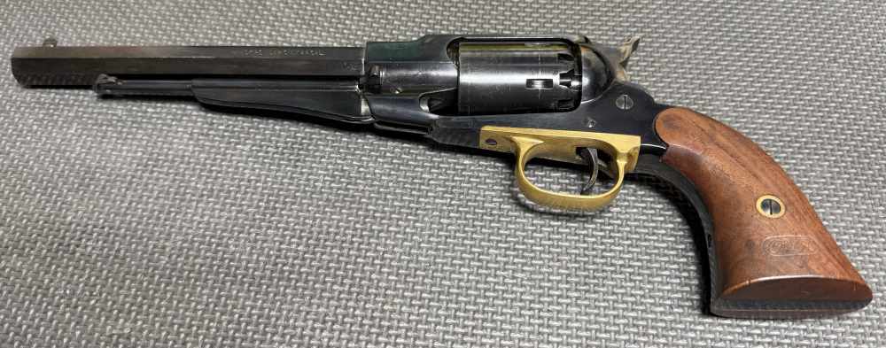 Remington 1858 New Army replica revolver by Pietta VG COND 2015-img-1