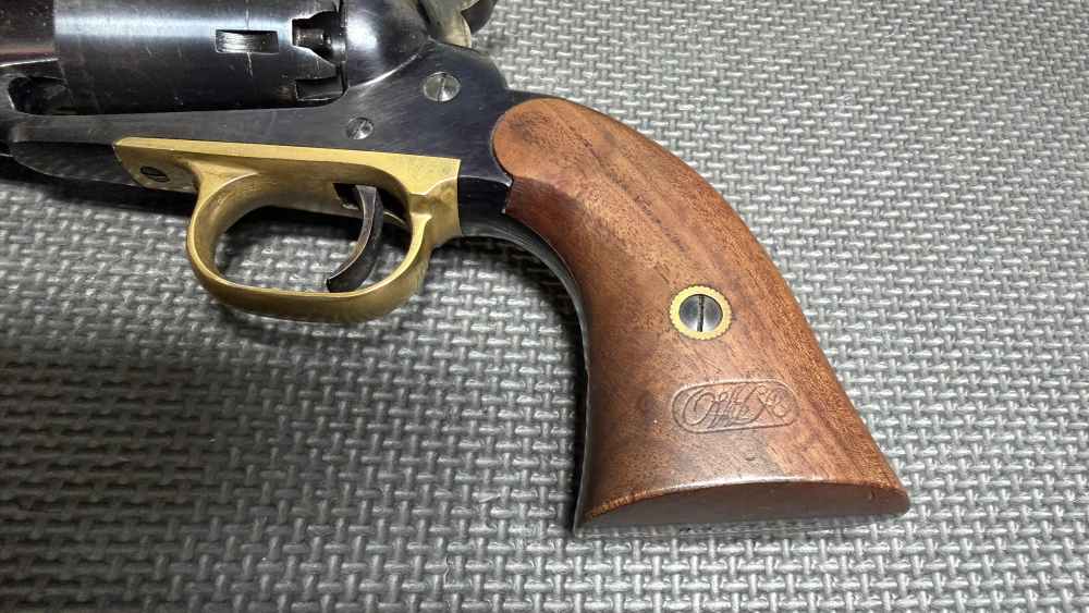 Remington 1858 New Army replica revolver by Pietta VG COND 2015-img-5