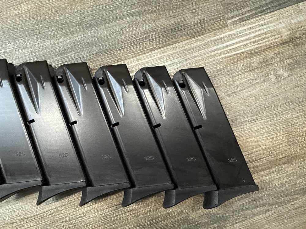 Lot of 20 Magazines Beretta 92C (10) Mec-Gar 15 Rd, (10) OEM Beretta 13 Rd-img-10