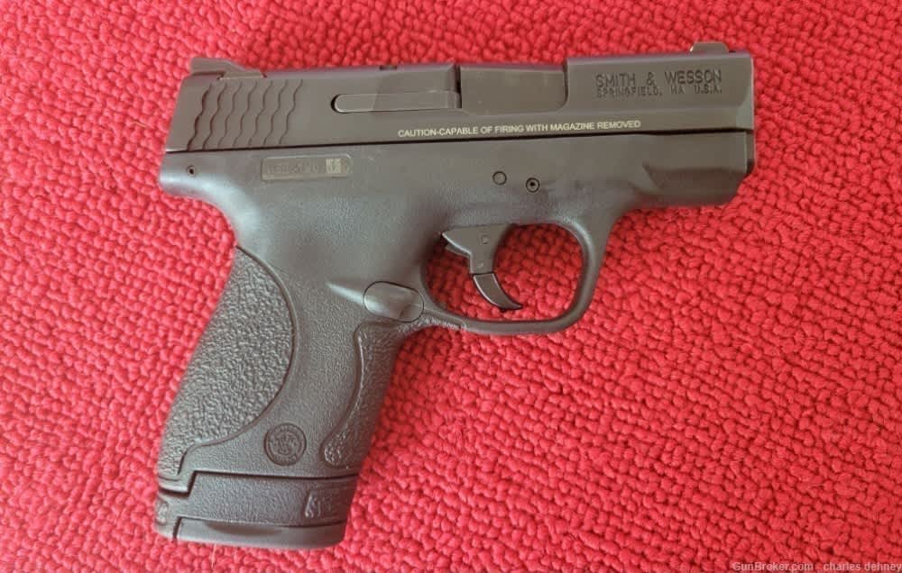 Smith & Wesson 9 Shield  Pistol-img-2