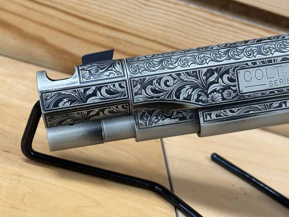 Custom 1986 Colt MK IV Series 80 Government 38 Super engraved 1911 Bar Sto -img-5