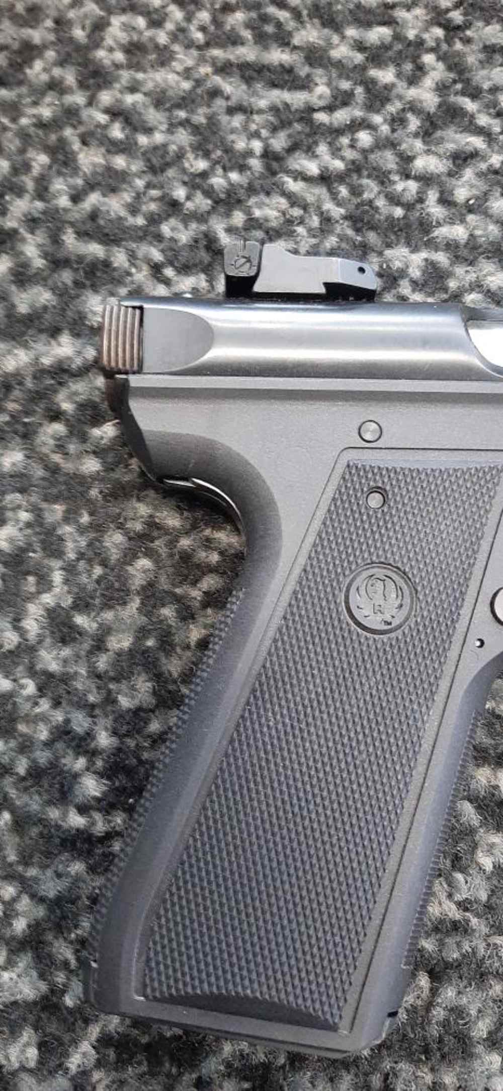 RUGER PISTOL TARGET 22/45 MKIII TWO MAGS IN ORG CASE-img-2