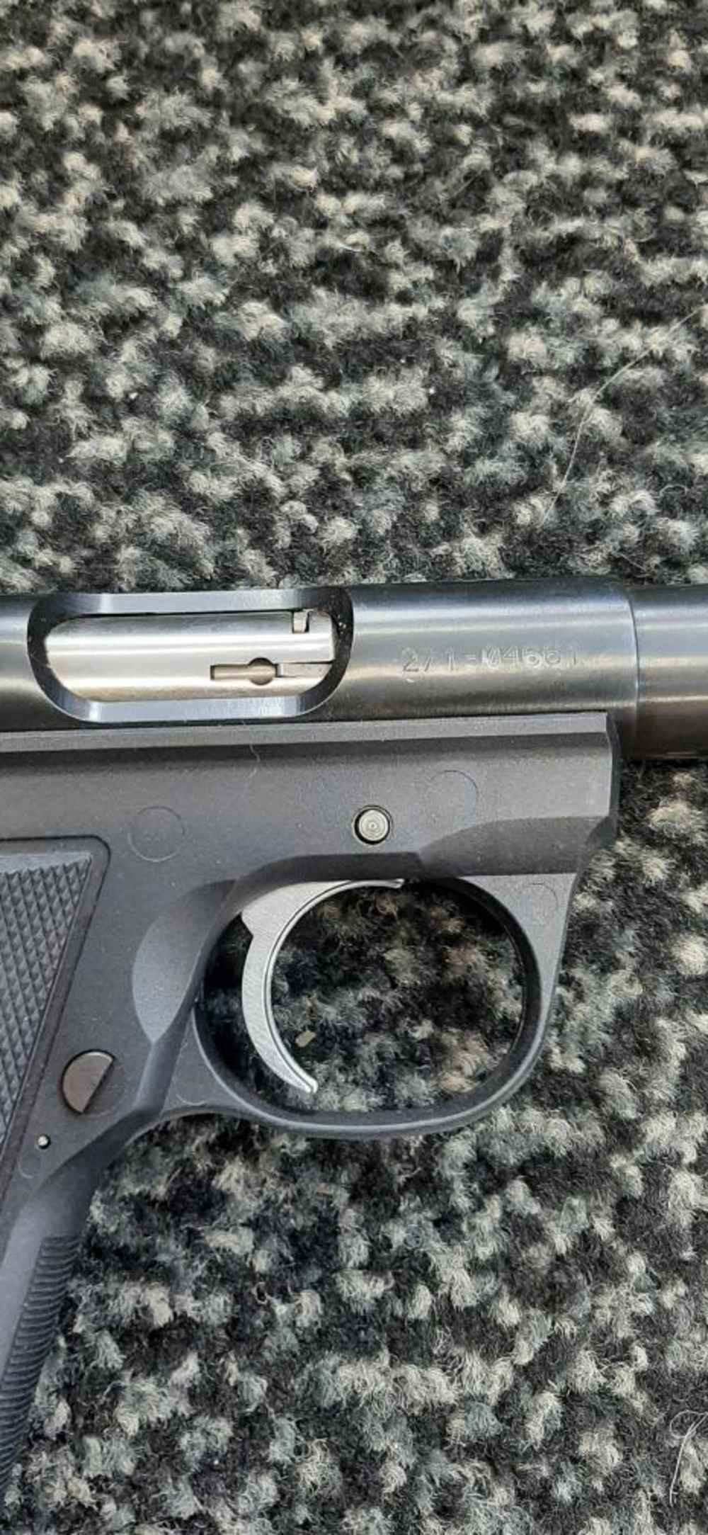 RUGER PISTOL TARGET 22/45 MKIII TWO MAGS IN ORG CASE-img-3