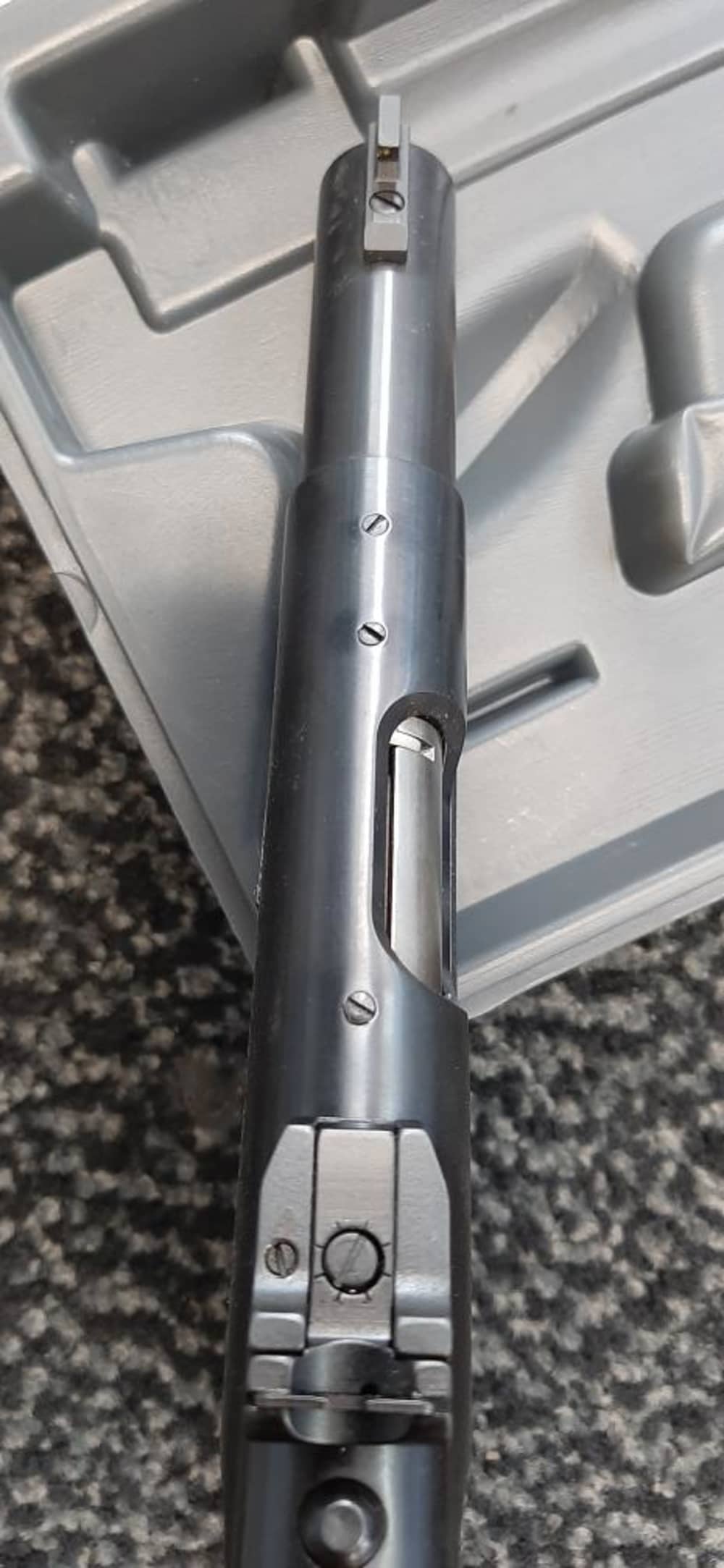 RUGER PISTOL TARGET 22/45 MKIII TWO MAGS IN ORG CASE-img-9