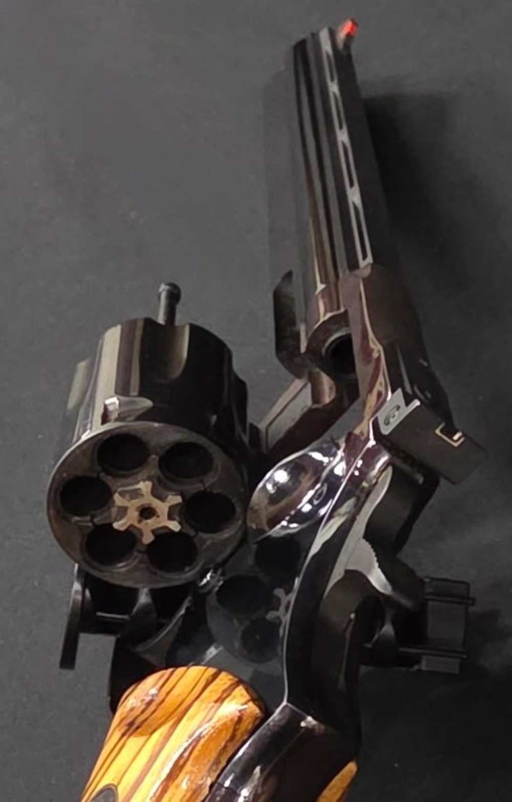 Dan Wesson 1981 Model 15 .357 Mag with 8', 6" 4" and 2 1/2" Barrels-img-8