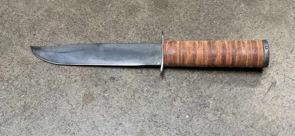 Unmarked Fighting Knife-img-3