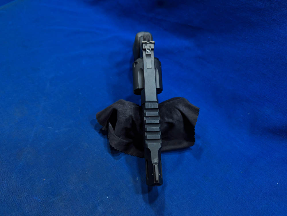 Taurus Raging Hunter .44 Mag 5 1/2" Ported Barrel - Matte Black Excellent!-img-7