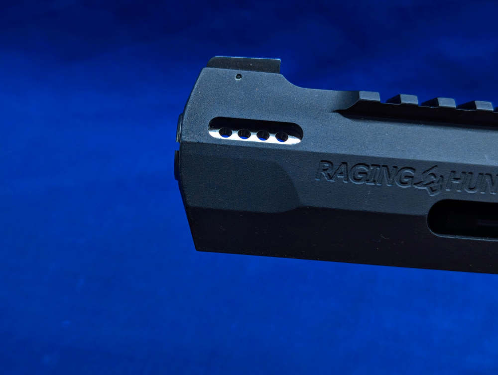 Taurus Raging Hunter .44 Mag 5 1/2" Ported Barrel - Matte Black Excellent!-img-12