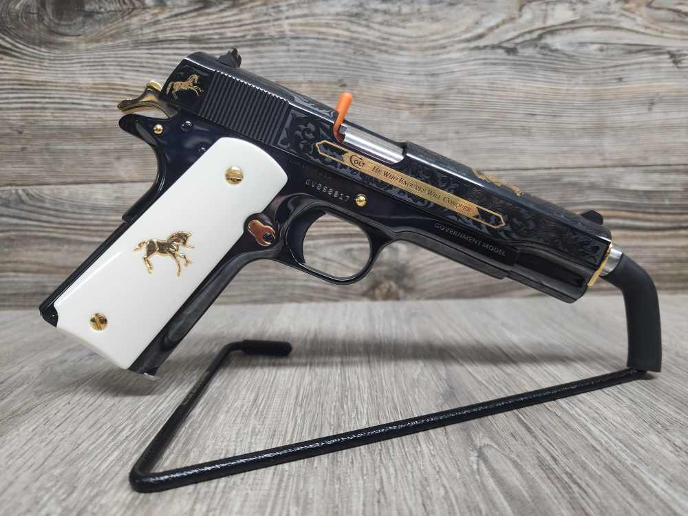 Colt 1911 Government 38 Super-img-5