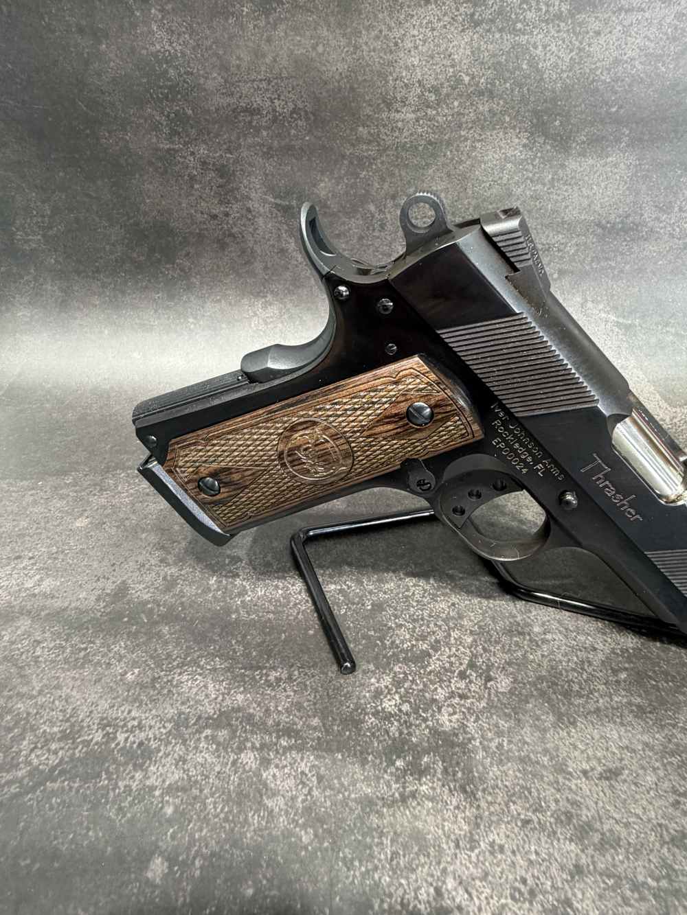 Iver Johnson Thrasher 45acp polished black NOS Officers size-img-6