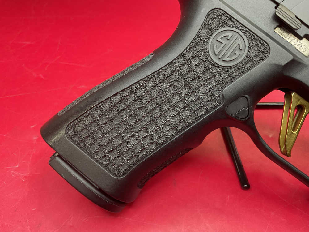 Sig Sauer P320 XCarry Spectre Custom Works 9mm 3.9”-img-16