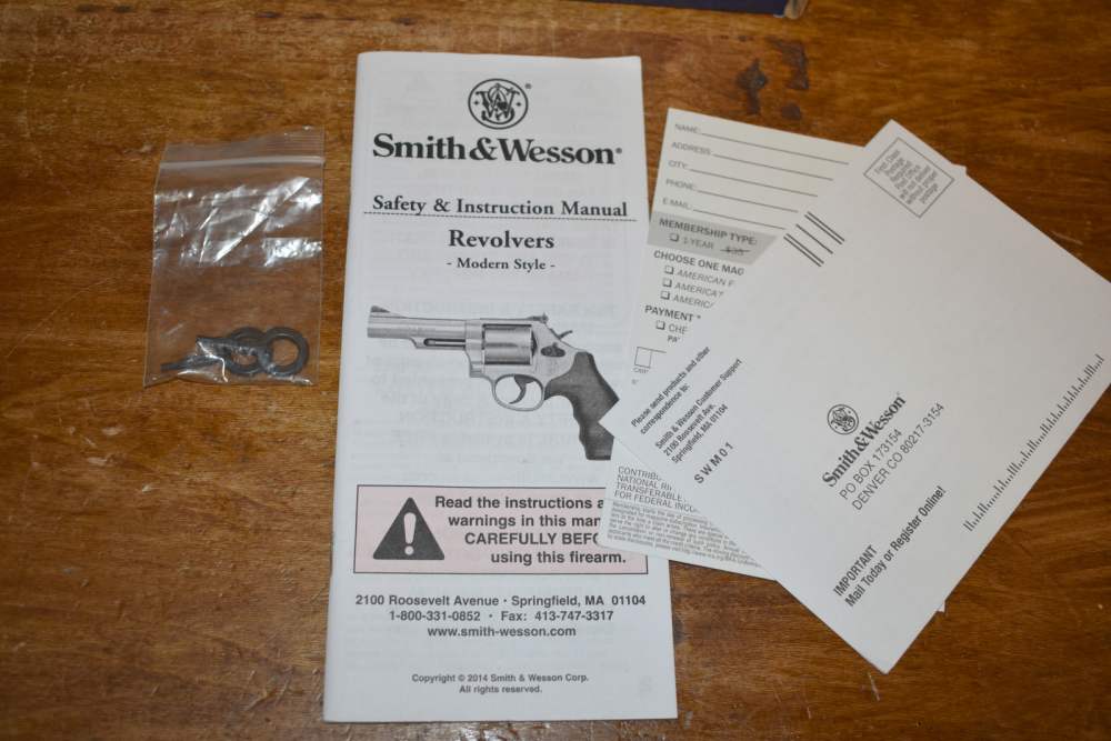 Smith & Wesson Model 340PD .357 Magnum 1.88" Revolver Scandium 163061 Box-img-2