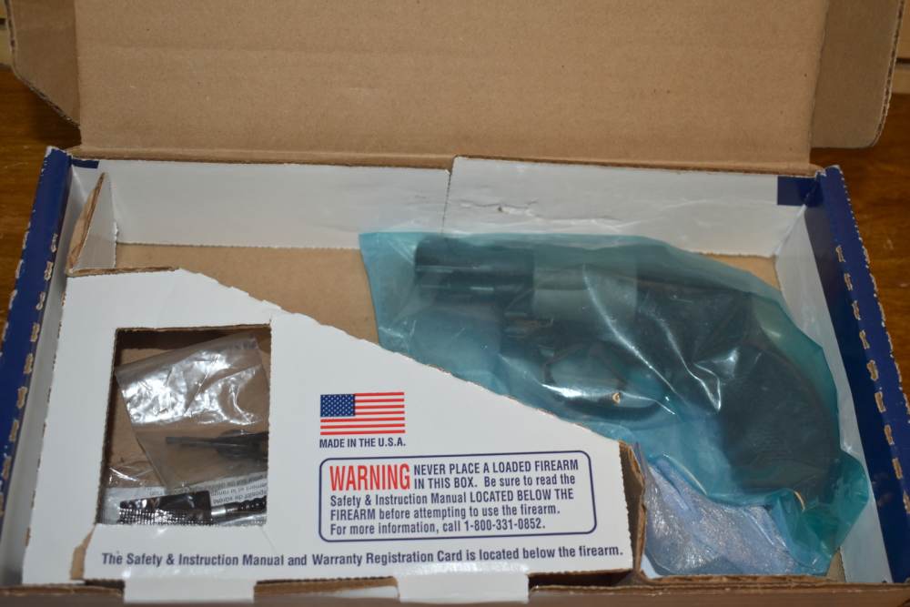 Smith & Wesson Model 340PD .357 Magnum 1.88" Revolver Scandium 163061 Box-img-17