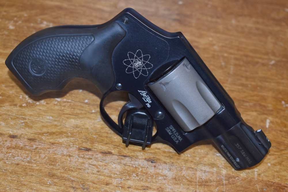 Smith & Wesson Model 340PD .357 Magnum 1.88" Revolver Scandium 163061 Box-img-4