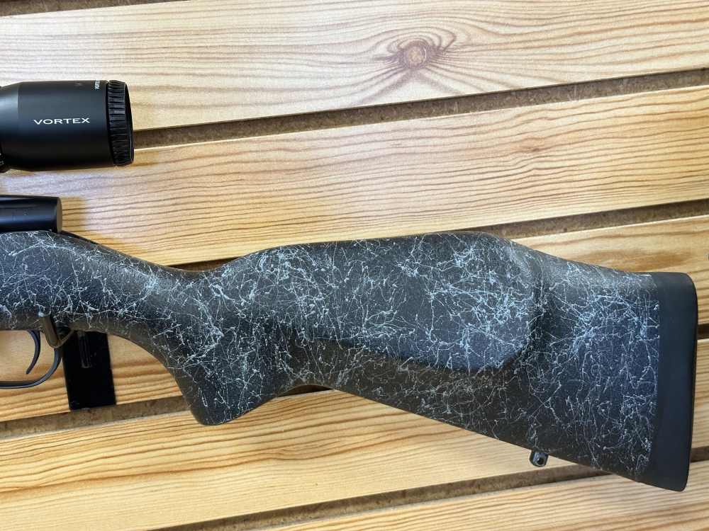 Weatherby Vanguard 25-06 w/ Vortex Viper HD 3-15 x 44-img-9