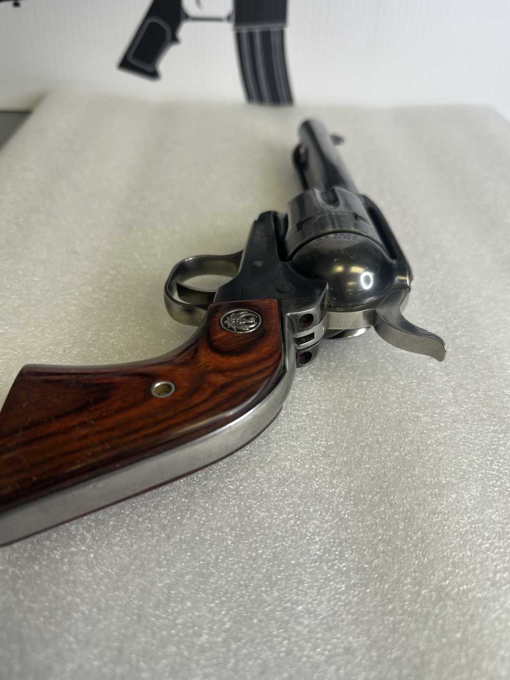 Ruger New Vaquero .45 Colt 5.5" Barrel – Case Hardened – Wood Grips-img-8