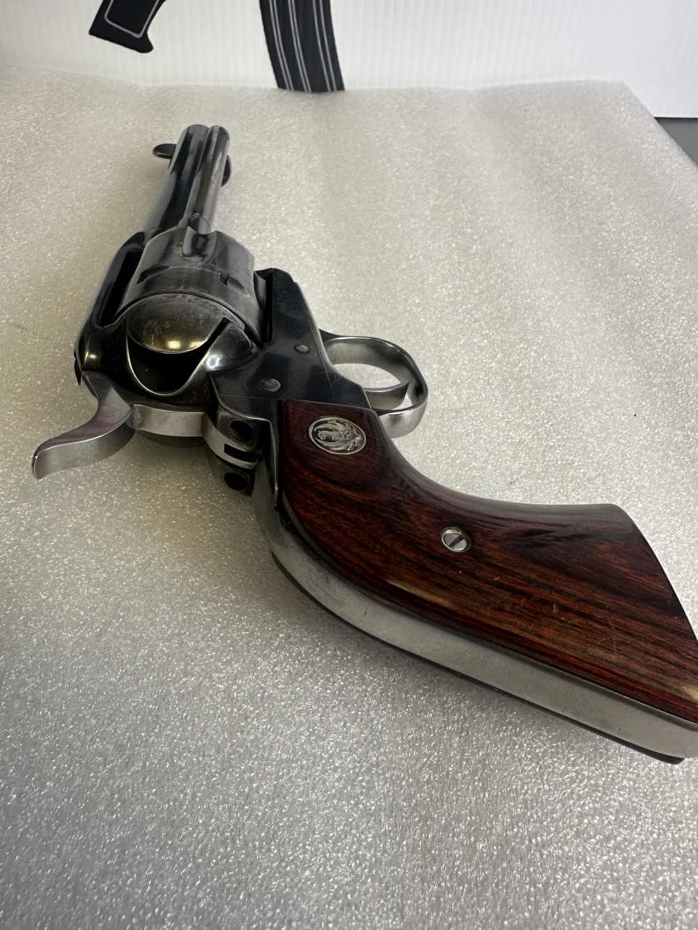 Ruger New Vaquero .45 Colt 5.5" Barrel – Case Hardened – Wood Grips-img-7